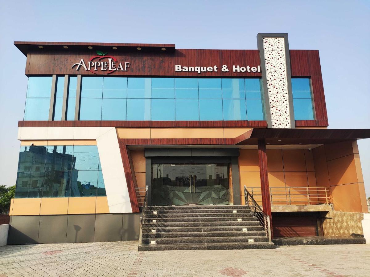 Oyo 92169 Apple Leaf Banquet & Hotel Aligarh Exterior photo